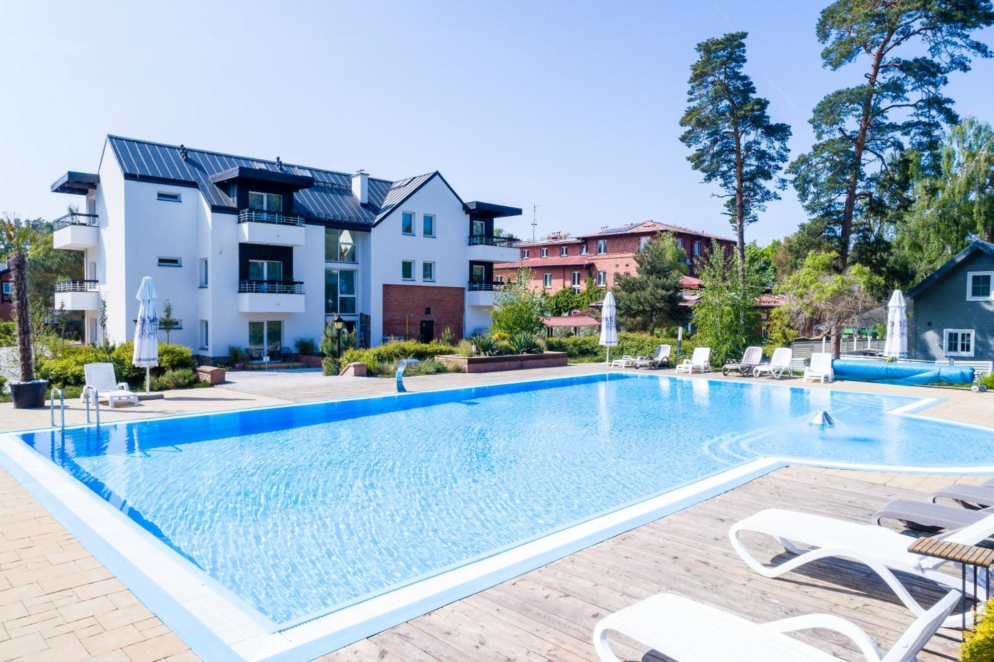 Apartamenty Przy Plazy Z Basenem Z Podgrzewana Woda I Mini Spa - Osrodek Kolonijno-Wczasowy Mewa Niechorze Exterior photo