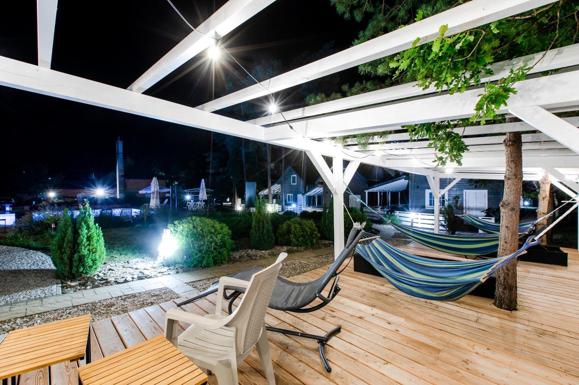 Apartamenty Przy Plazy Z Basenem Z Podgrzewana Woda I Mini Spa - Osrodek Kolonijno-Wczasowy Mewa Niechorze Exterior photo