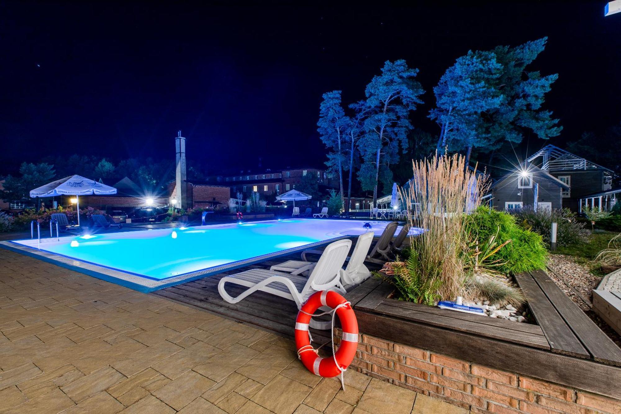 Apartamenty Przy Plazy Z Basenem Z Podgrzewana Woda I Mini Spa - Osrodek Kolonijno-Wczasowy Mewa Niechorze Exterior photo