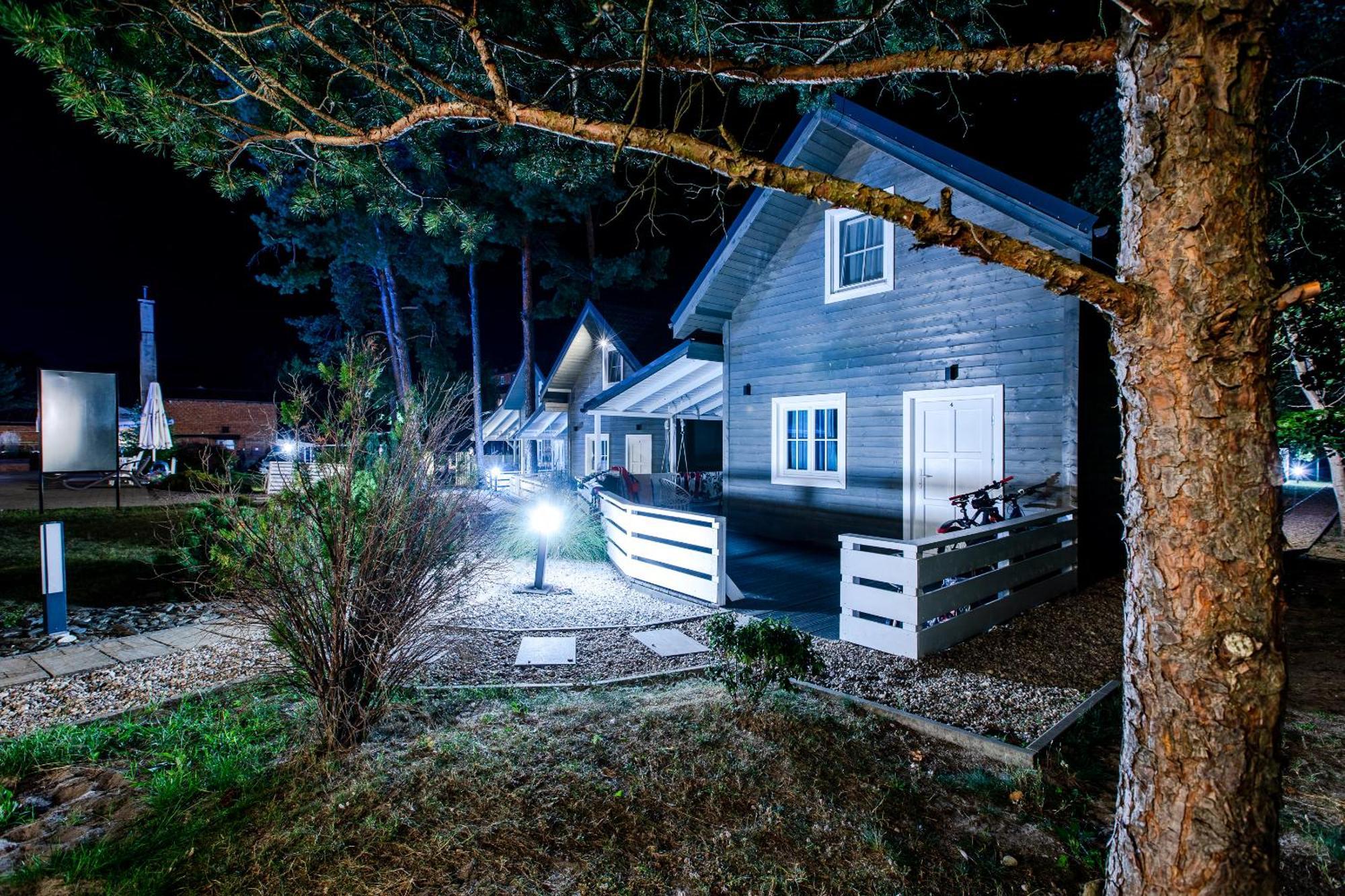 Apartamenty Przy Plazy Z Basenem Z Podgrzewana Woda I Mini Spa - Osrodek Kolonijno-Wczasowy Mewa Niechorze Exterior photo